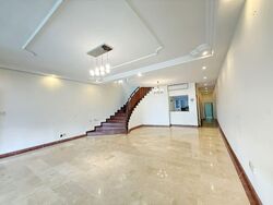 Parry Avenue (D19), Terrace #585580881